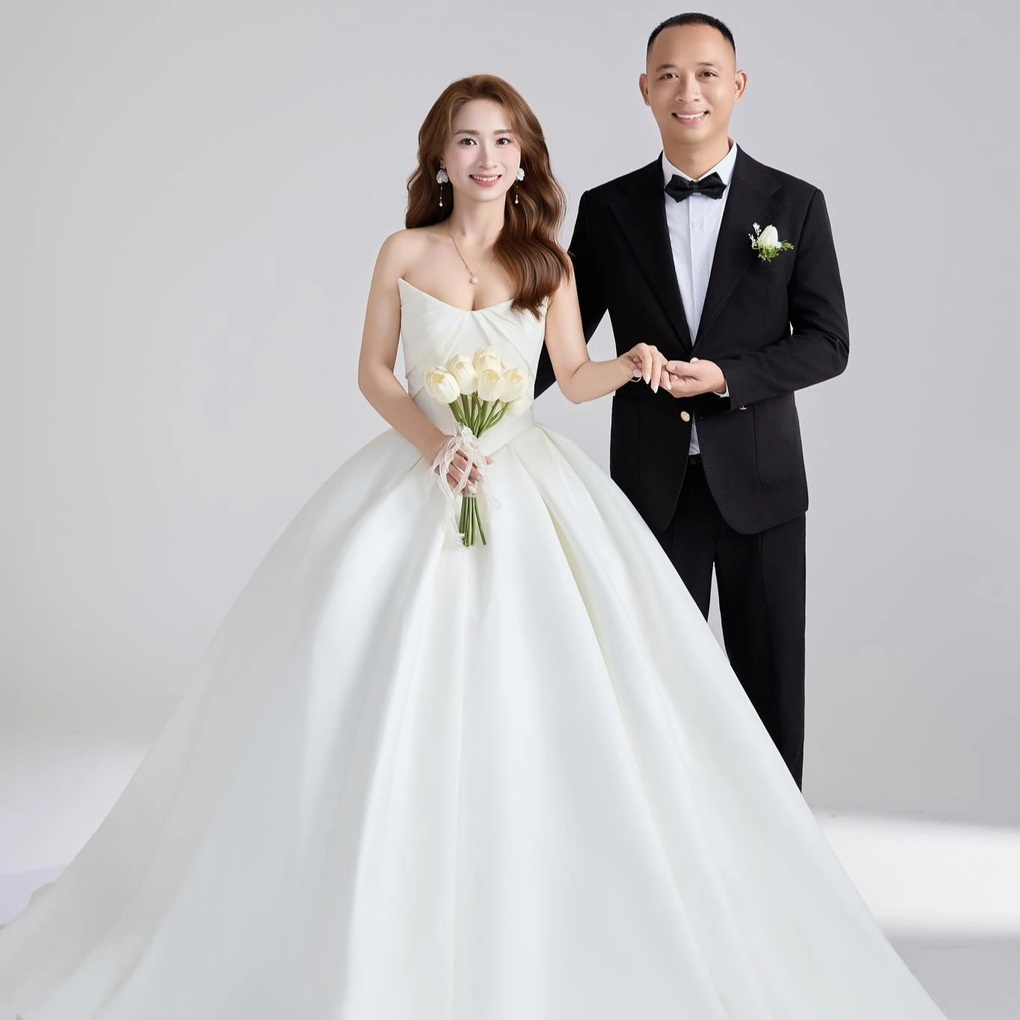 Biểu cảm cô dâu, chú rể tại lễ ăn hỏi ở Phú Thọ khiến nhiều người hiểu lầm - 2 Biểu cảm cô dâu, chú rể tại lễ ăn hỏi ở Phú Thọ khiến nhiều người hiểu lầm - 2