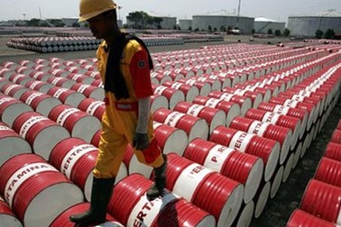 Việt Nam bị bốc hơi 3 tỉ USD do giá dầu thô giảm