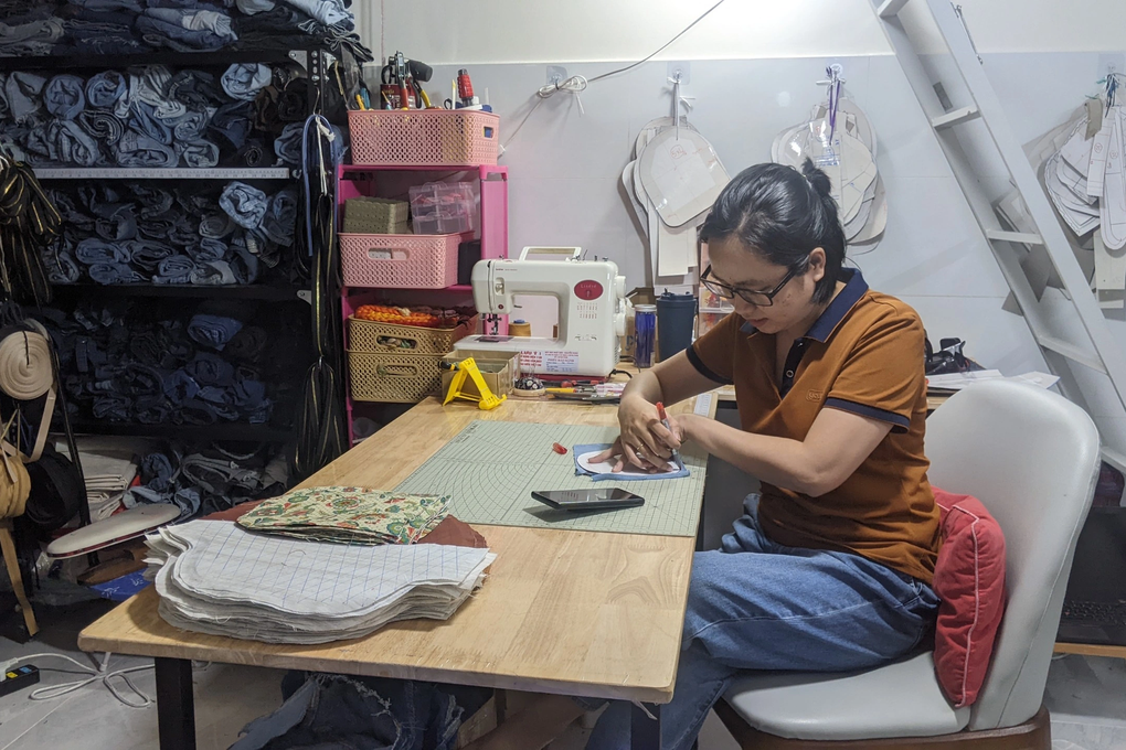 Cô gái tìm thấy bí kíp làm giàu từ chiếc quần jean cũ của chồng - 1 Cô gái tìm thấy bí kíp làm giàu từ chiếc quần jean cũ của chồng - 1