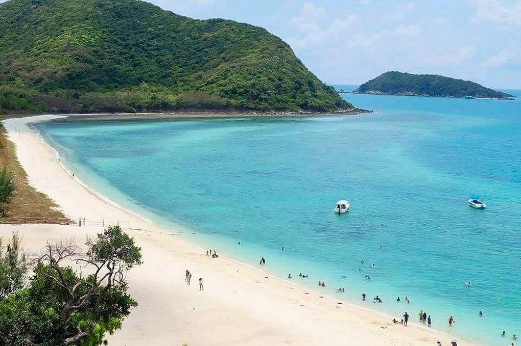 Nơi du khách được khuyên không nên mặc bikini hay đồ hở bạo ở bãi biển - 2 Nơi du khách được khuyên không nên mặc bikini hay đồ hở bạo ở bãi biển - 2