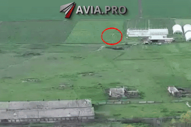 Nga ném bom xuyên bê tông, san phẳng căn cứ của Ukraine tại Kherson