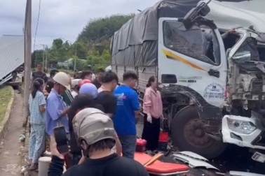 Tai nạn liên hoàn 3 xe trên quốc lộ 14 qua Đồng Nai