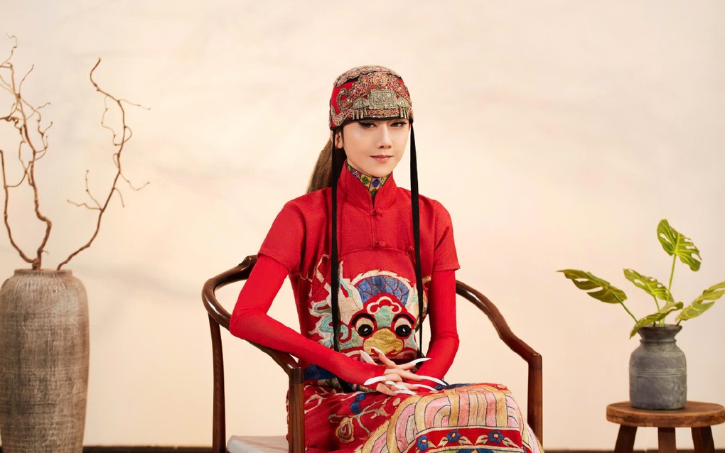 Dương Lệ Bình lần đầu tiên biểu diễn tại Việt Nam - 2 Dương Lệ Bình lần đầu tiên biểu diễn tại Việt Nam - 2