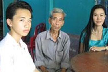 Dạy học sinh bằng... nắm đấm