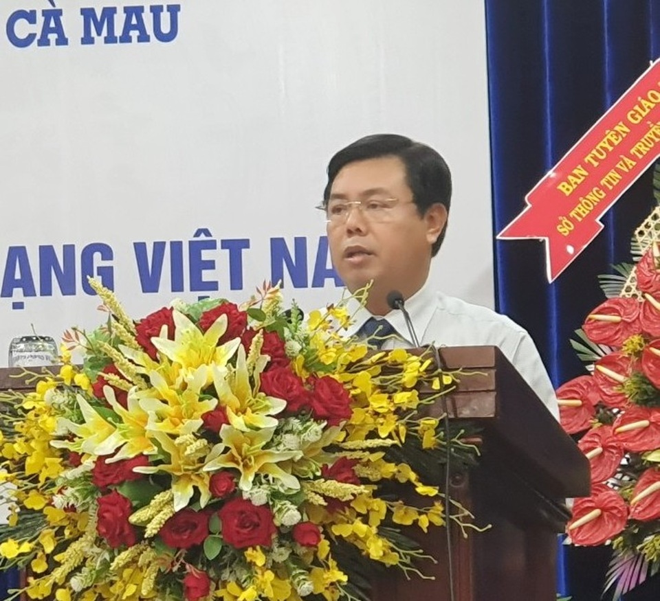 Nhà báo cần thẳng thắn đấu tranh chống tiêu cực trong xã hội - 1 Nhà báo cần thẳng thắn đấu tranh chống tiêu cực trong xã hội - 1