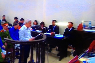 “Bầu” Kiên khóc khi nói lời cuối cùng trước giờ phán quyết