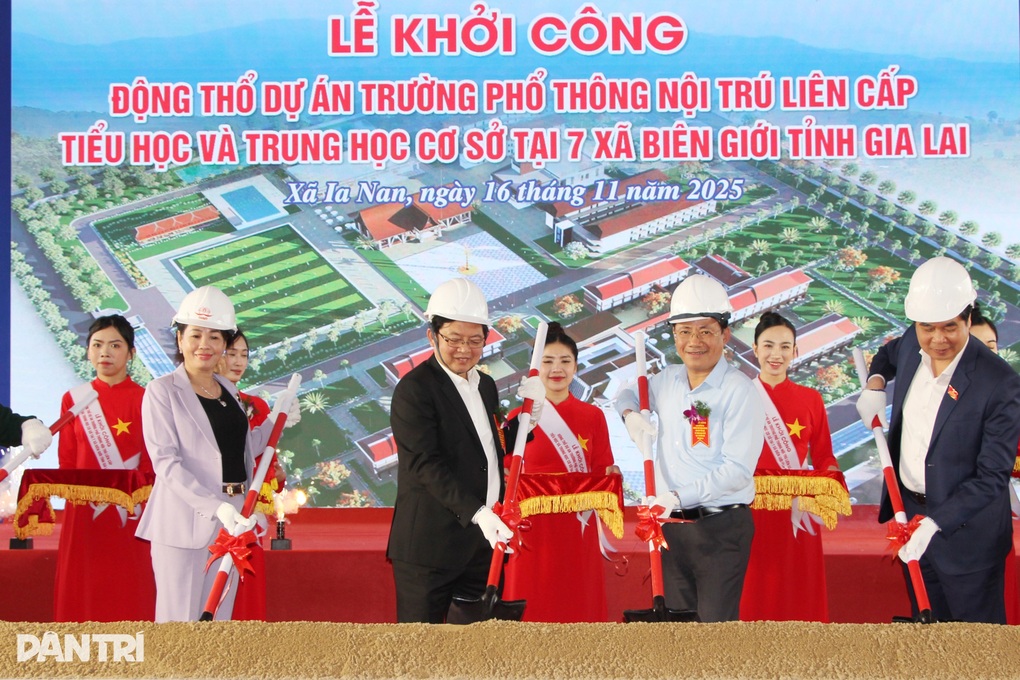 Phó Thủ tướng Hồ Quốc Dũng: Trường học vùng biên sẽ là ngôi nhà tri thức - 1