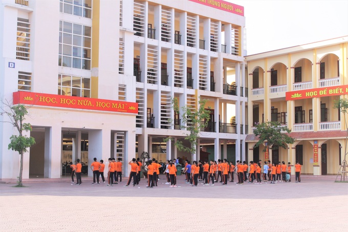 Người dân thành phố hoa phượng đỏ ủng hộ lựa chọn giải pháp bảo đảm an toàn nhưng không “lạm sát” cây xanh - Ảnh 4. Người dân thành phố hoa phượng đỏ ủng hộ lựa chọn giải pháp bảo đảm an toàn nhưng không “lạm sát” cây xanh - Ảnh 4.