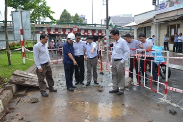 Vụ nổ mặt đường: Còn 6 điểm có nguy cơ phát nổ