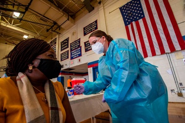 Mỹ khuyến cáo ngừng dùng ống tiêm của công ty Trung Quốc