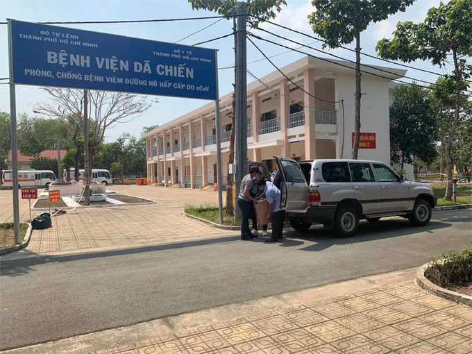 Bệnh viện dã chiến TP.HCM tiếp nhận cách ly gần 90 trường hợp - Ảnh 2. Bệnh viện dã chiến TP.HCM tiếp nhận cách ly gần 90 trường hợp - Ảnh 2.
