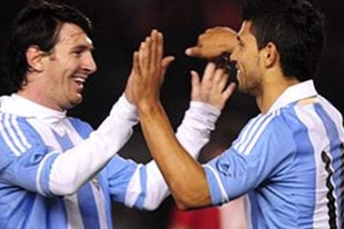 Messi lập hat-trick, Argentina đè bẹp Thụy Sĩ