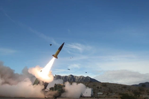 Phương Tây tăng tốc cấp tên lửa tầm xa cho Ukraine