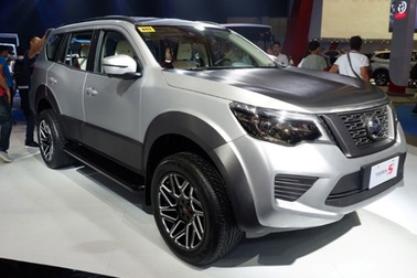 Ô tô Việt lại "bung lụa", giảm giá khủng dịp 30/4