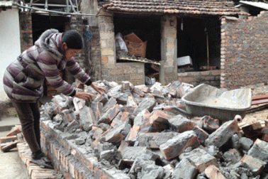 Niềm vui nhân đôi, nỗi buồn sẻ nửa với cảnh "đón Tết đặc biệt"