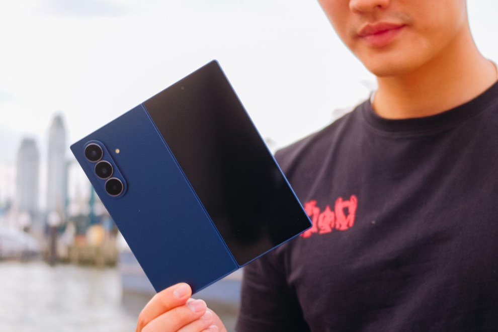 Galaxy Z Fold7 thuyết phục cả người dùng cũ lẫn mới nhờ loạt nâng cấp rõ rệt - 3 Galaxy Z Fold7 thuyết phục cả người dùng cũ lẫn mới nhờ loạt nâng cấp rõ rệt - 3