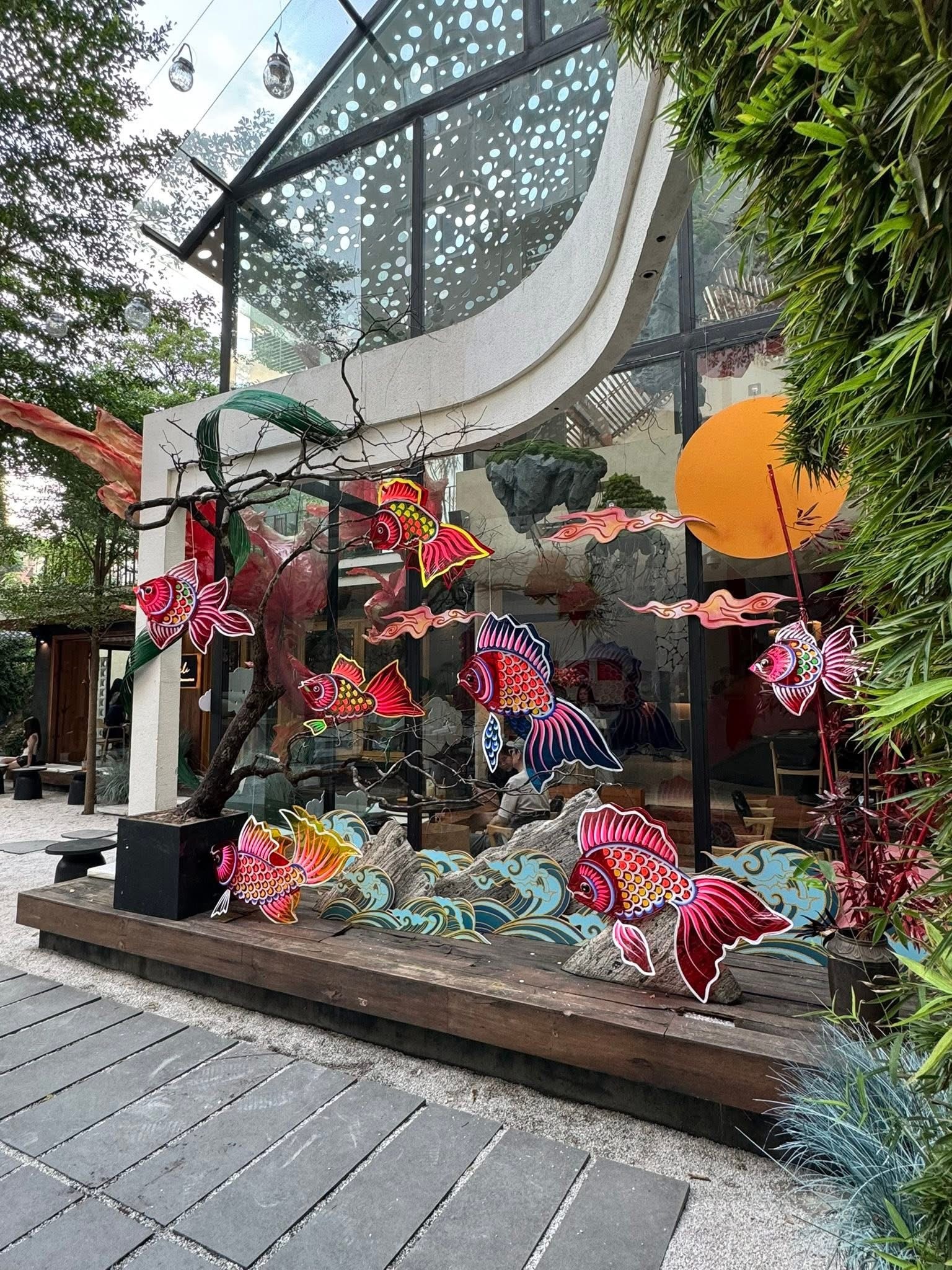 5 cafes and restaurants with beautiful Mid-Autumn decorations to attract customers in Hanoi - 4 5 quán cà phê, nhà hàng trang trí Trung thu đẹp hút khách tại Hà Nội - 4
