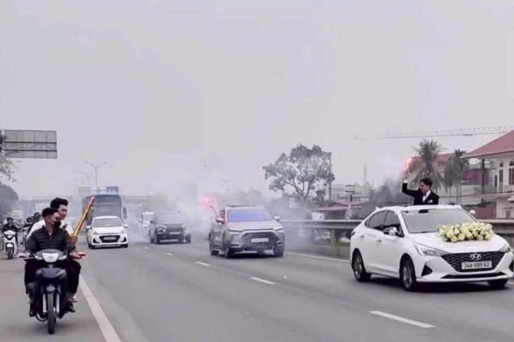 Đoàn xe đám cưới ở Hải Dương vi phạm giao thông - 1 Đoàn xe đám cưới ở Hải Dương vi phạm giao thông - 1