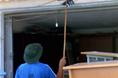 “Lạ lùng” một cuộc “cưỡng chế” biển số nhà