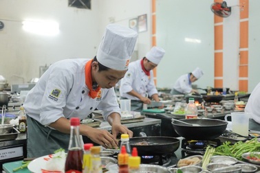 Bộ trưởng Đào Ngọc Dung: Đẩy mạnh giáo dục nghề nghiệp giúp tăng năng suất lao động