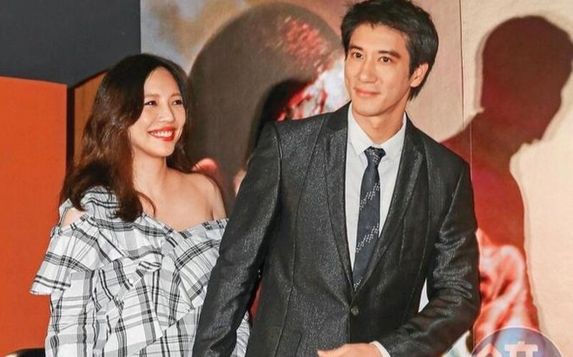 Vương Lực Hoành đột ngột ly hôn: Thêm một cuộc hôn nhân đẹp như mơ đổ vỡ! - 4 Vương Lực Hoành đột ngột ly hôn: Thêm một cuộc hôn nhân đẹp như mơ đổ vỡ! - 4