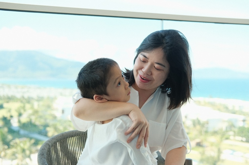 Người phụ nữ 7 năm chiến đấu cùng con mong một tiếng gọi mẹ - 1 Người phụ nữ 7 năm chiến đấu cùng con mong một tiếng gọi mẹ - 1