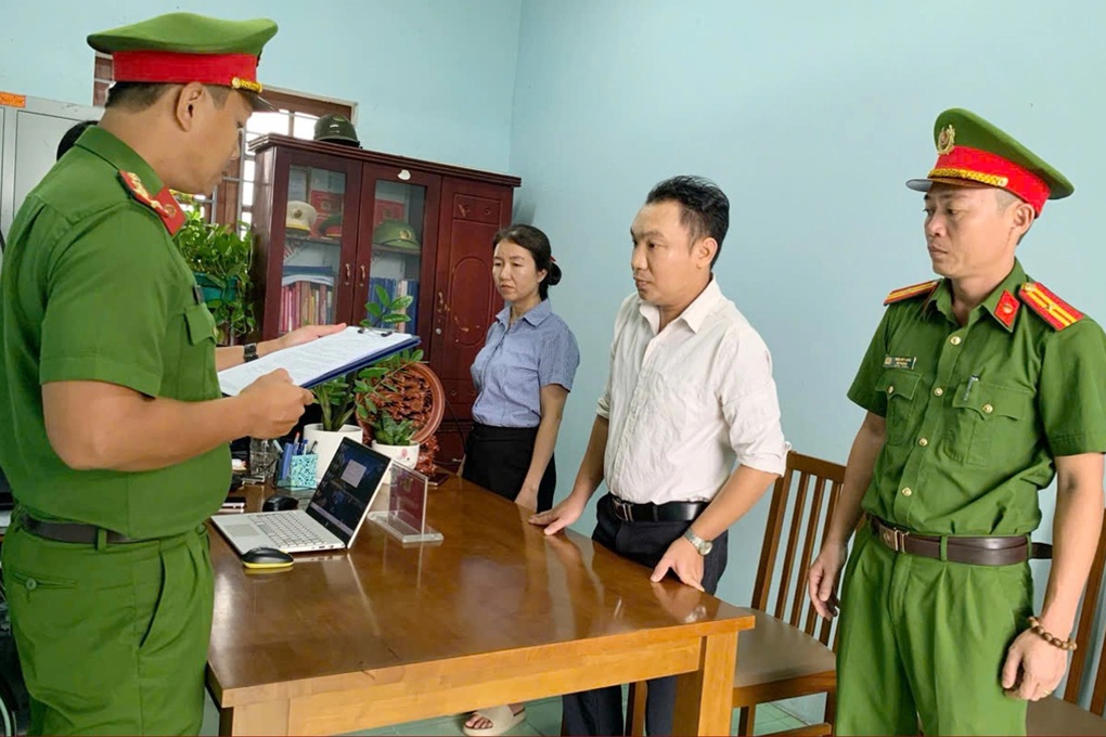 Phát hiện 2 vụ tham nhũng qua giám sát và giải quyết khiếu nại, tố cáo - 1 Phát hiện 2 vụ tham nhũng qua giám sát và giải quyết khiếu nại, tố cáo - 1