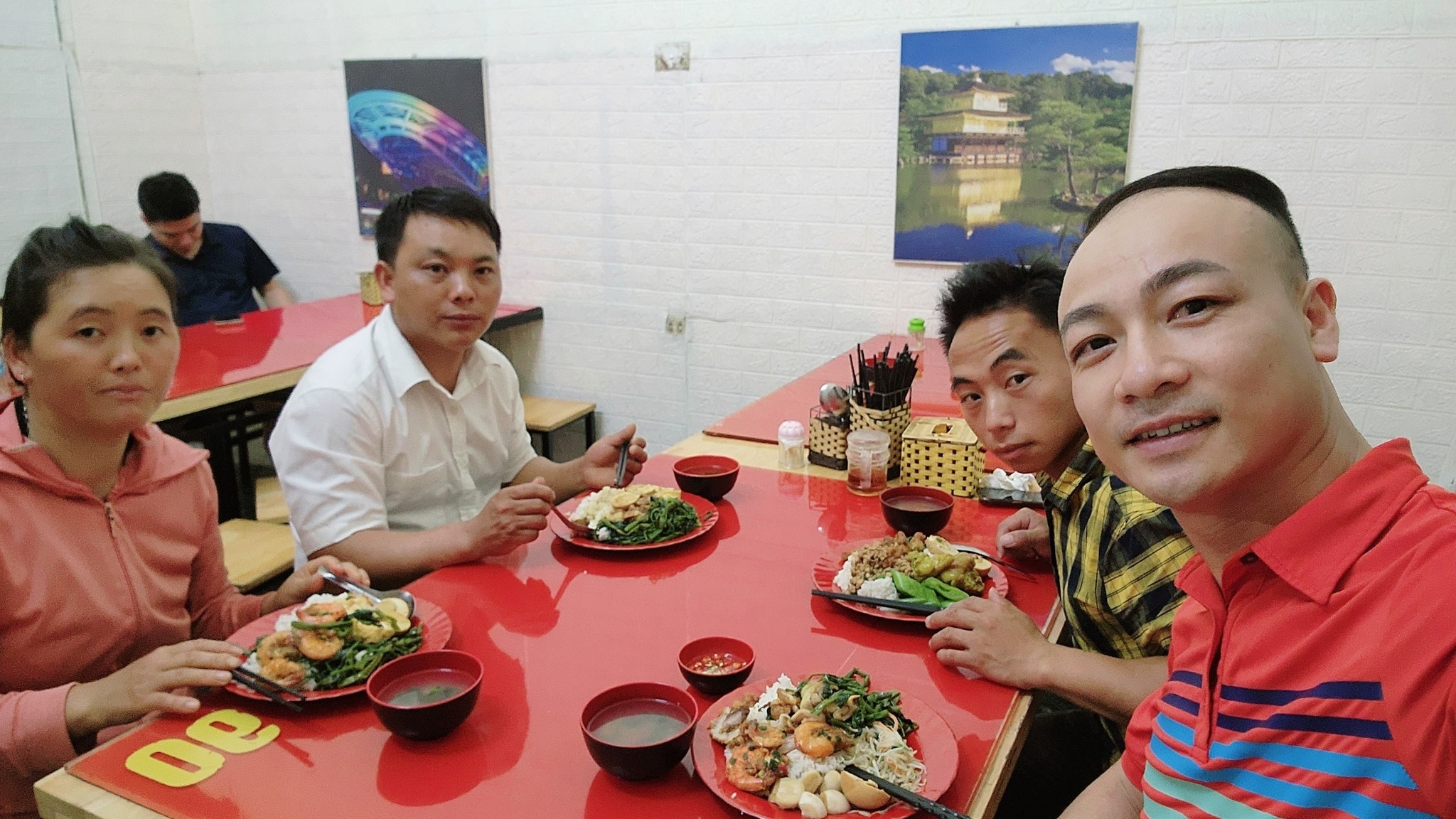 Ngẫm về tình người từ vụ cuốc xe 4,2 triệu đồng - 2 Ngẫm về tình người từ vụ cuốc xe 4,2 triệu đồng - 2