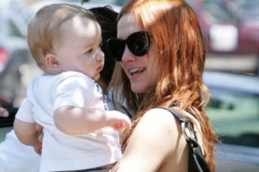 Hình ảnh con trai bụ bẫm của Ashlee Simpson 