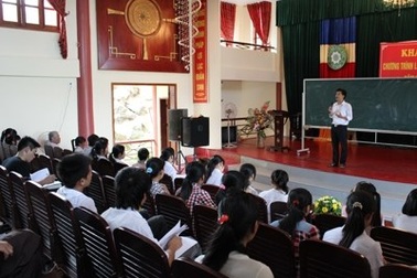 Lãnh đạo Sở GD-ĐT luyện thi miễn phí