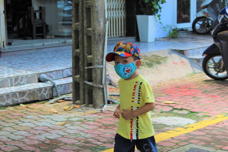 Thành phố Biên Hòa vắng vẻ ngày đầu giãn cách - 7