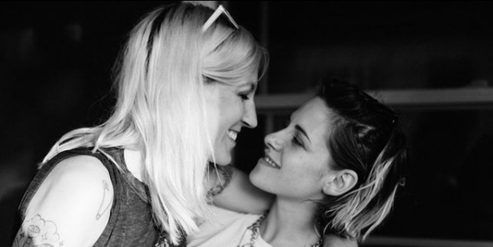 Nữ diễn viên Kristen Stewart đính hôn với người tình đồng giới - 1 Nữ diễn viên Kristen Stewart đính hôn với người tình đồng giới - 1