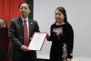 Tân Cục trưởng Cục Quản lý dược: Sẽ phát triển mạnh công nghiệp dược trong nước