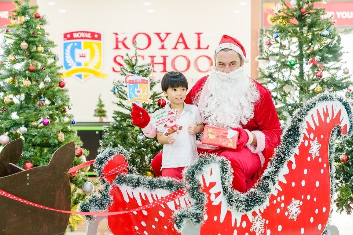 Royal School - Một năm nhìn lại: Đại thắng với những thành tích nổi bật - 5 Royal School - Một năm nhìn lại: Đại thắng với những thành tích nổi bật - 5