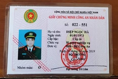 Đại tá công an giả đến thăm công an huyện... thật