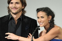 Demi Moore sắp chia tay phi công trẻ Ashton Kutcher?