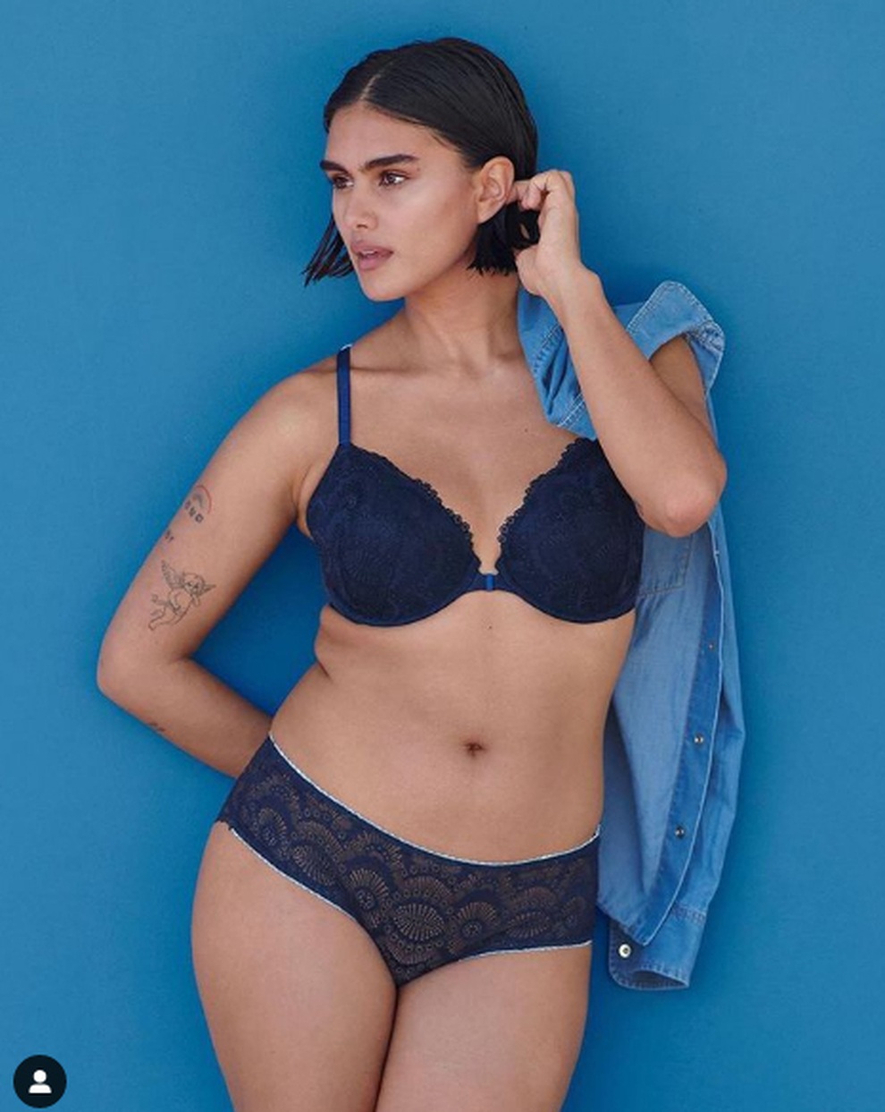 Hãng nội y Victorias Secret đưa loạt người mẫu nảy nở vào ảnh quảng cáo - 6 Hãng nội y Victorias Secret đưa loạt người mẫu nảy nở vào ảnh quảng cáo - 6