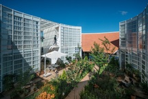 Quán cà phê thiết kế độc lạ, nhiều góc "sống ảo" đẹp mê giữa lòng Đà Lạt