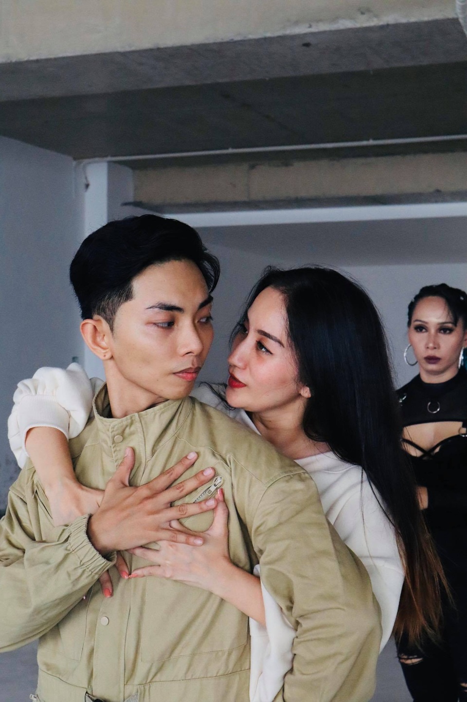 Sau màn nhảy Hạ cánh nơi anh, vợ chồng Khánh Thi - Phan Hiển lại gây “sốt” - 1