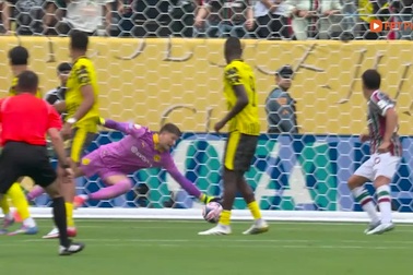 Dortmund gây thất vọng khi hòa 0-0 Fluminense