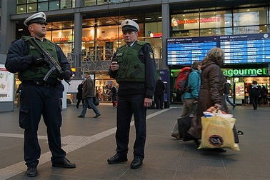 Phát hiện kế hoạch khủng bố “cuối tháng này”, Đức báo động