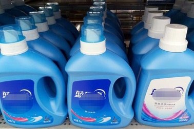 Trở thành nữ tỷ phú giàu nhất Trung Quốc nhờ bán nước tẩy rửa