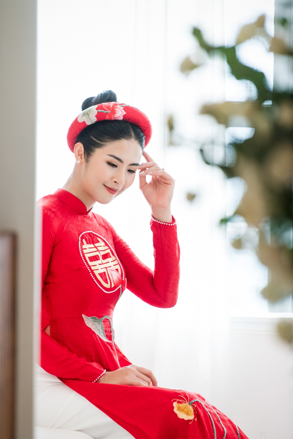 Chú rể lái xế độc, vượt nhiều thử thách để rước Hoa hậu Ngọc Hân về dinh - 2 Chú rể lái xế độc, vượt nhiều thử thách để rước Hoa hậu Ngọc Hân về dinh - 2