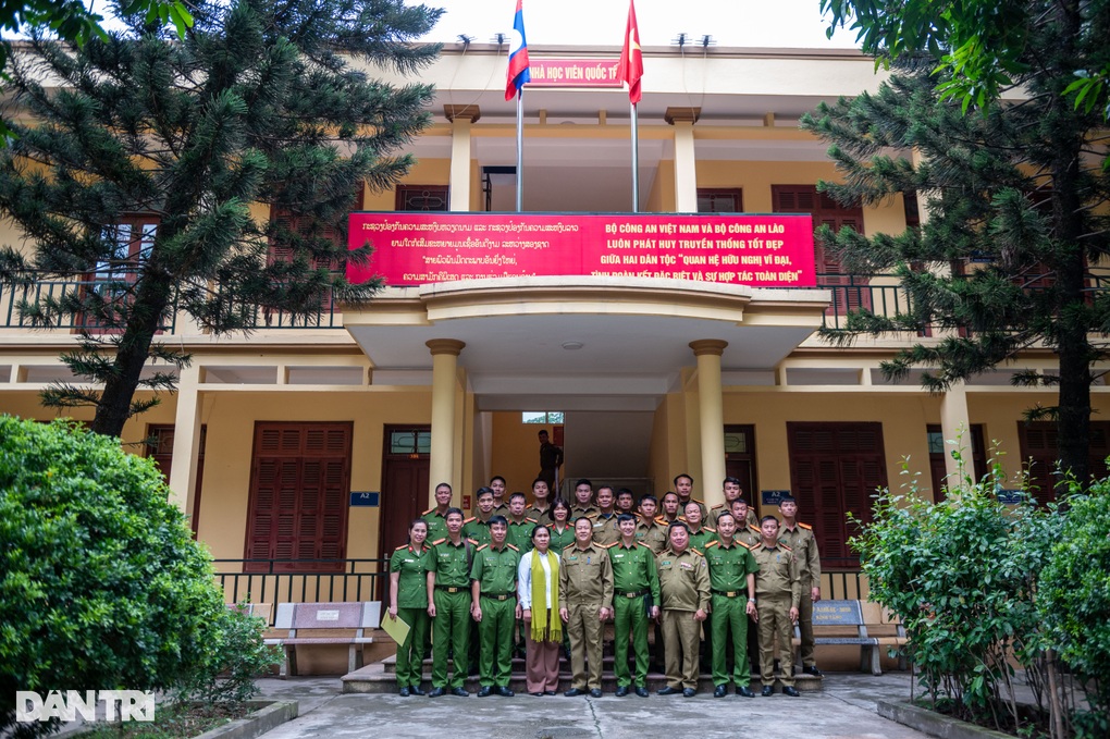Bộ Tư lệnh CSCĐ đào tạo công an Lào sử dụng cảnh khuyển - 4 Bộ Tư lệnh CSCĐ đào tạo công an Lào sử dụng cảnh khuyển - 4