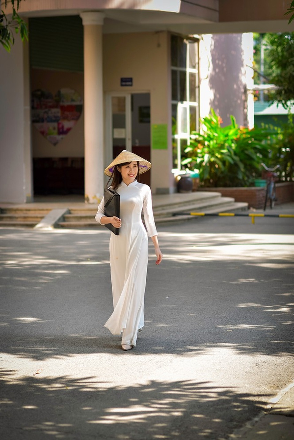 Nữ sinh xinh đẹp dân tộc Nùng muốn phát triển ẩm thực Cao Bằng - 9 Nữ sinh xinh đẹp dân tộc Nùng muốn phát triển ẩm thực Cao Bằng - 9