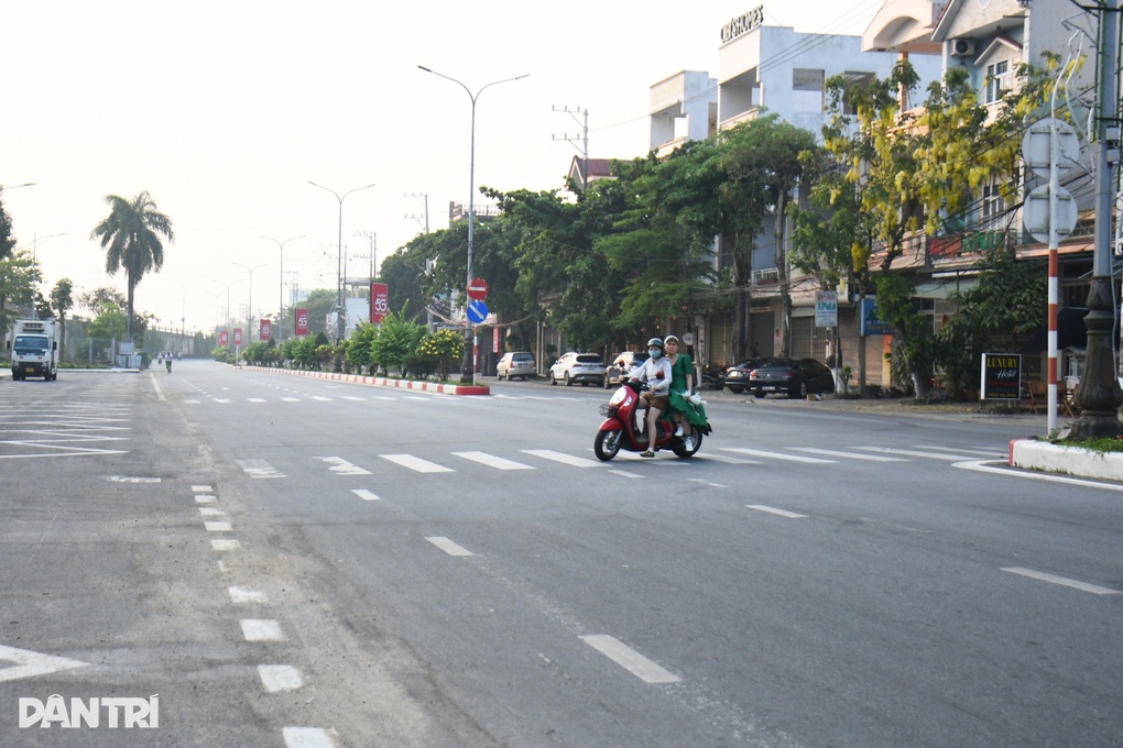 Vì sao ngôi nhà bị chiếm được đấu giá từ gần 4,1 tỷ còn hơn 2,3  tỷ đồng - 2