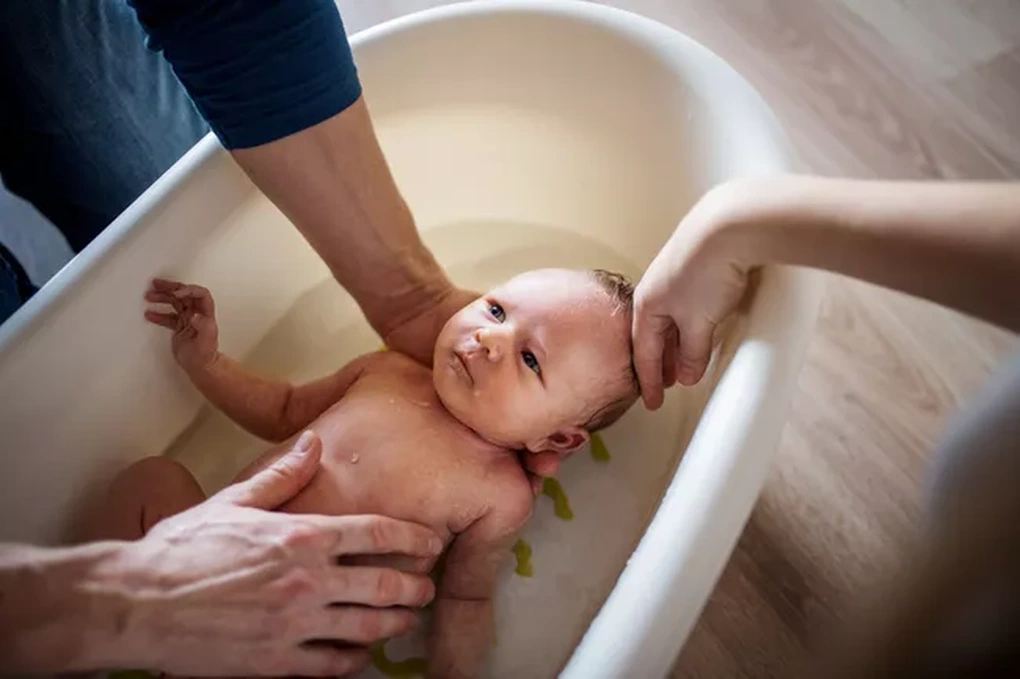 Những lời khuyên đã lỗi thời nhiều người vẫn hay nói với bà mẹ mới sinh - 1 Những lời khuyên đã lỗi thời nhiều người vẫn hay nói với bà mẹ mới sinh - 1