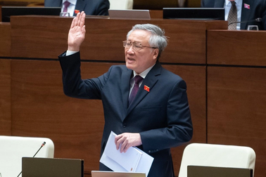 "Chỉ có 6.000 thẩm phán, người đâu đi thu thập chứng cứ cho 600.000 vụ án?"