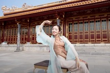 Ban tổ chức Hoa hậu Việt Nam xin lỗi vì để thí sinh múa ở điện Thái Hoà