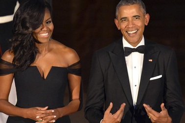 Vợ chồng ông Obama được yêu thích nhất nước Mỹ